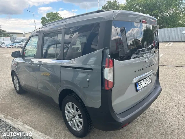 Ford Tourneo Courier 1.0 EcoBoost Titanium - 2