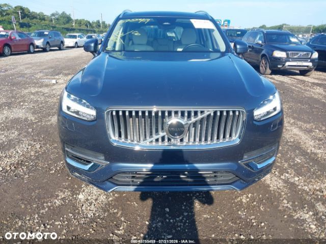Volvo XC 90 - 8