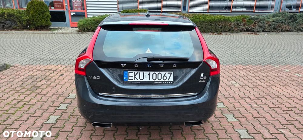 Volvo V60 D6 AWD Plug-in Hybrid Summum - 5