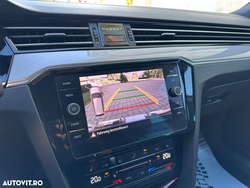 Volkswagen Passat 2.0 TDI DSG Highline - 27