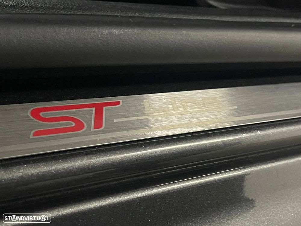Ford Focus 1.0 EcoBoost MHEV ST-Line - 20