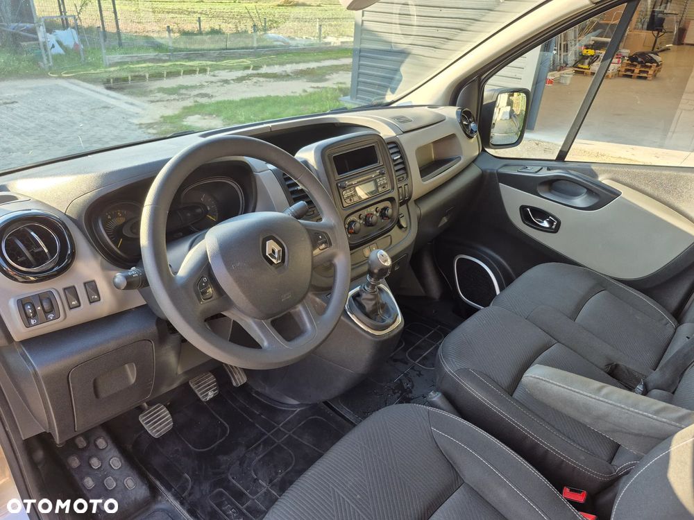 Renault TRAFIC - 8