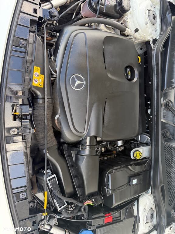 Mercedes-Benz GLA - 10