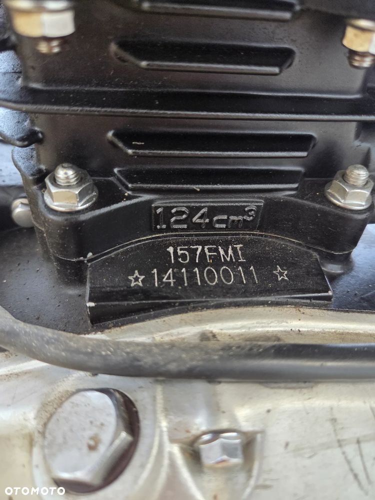 Suzuki DR - 9