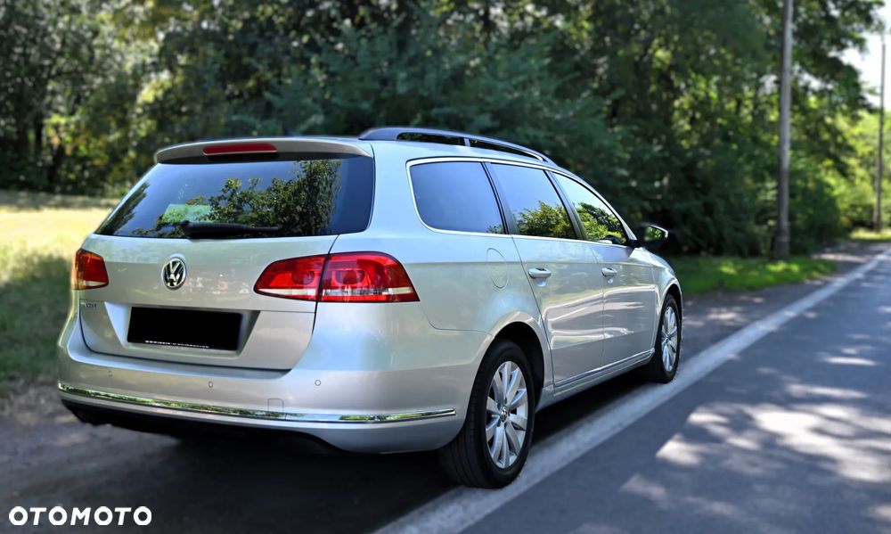 Volkswagen Passat - 17