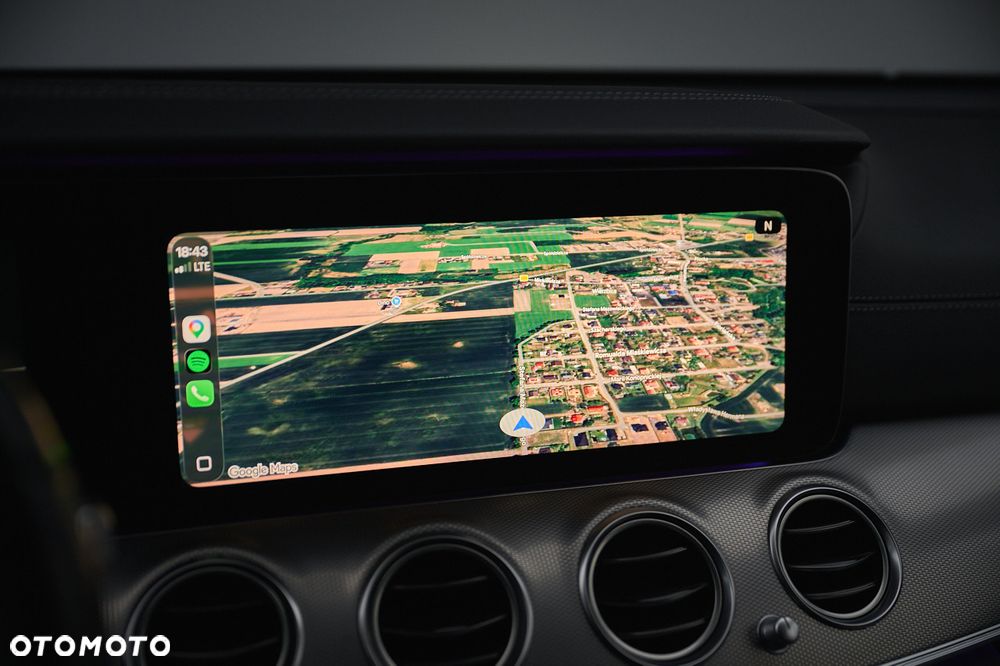 Mercedes-Benz Klasa E 220 d 4-Matic AMG - 31