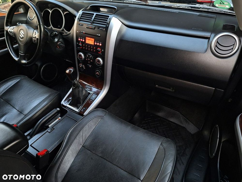 Suzuki Grand Vitara - 12