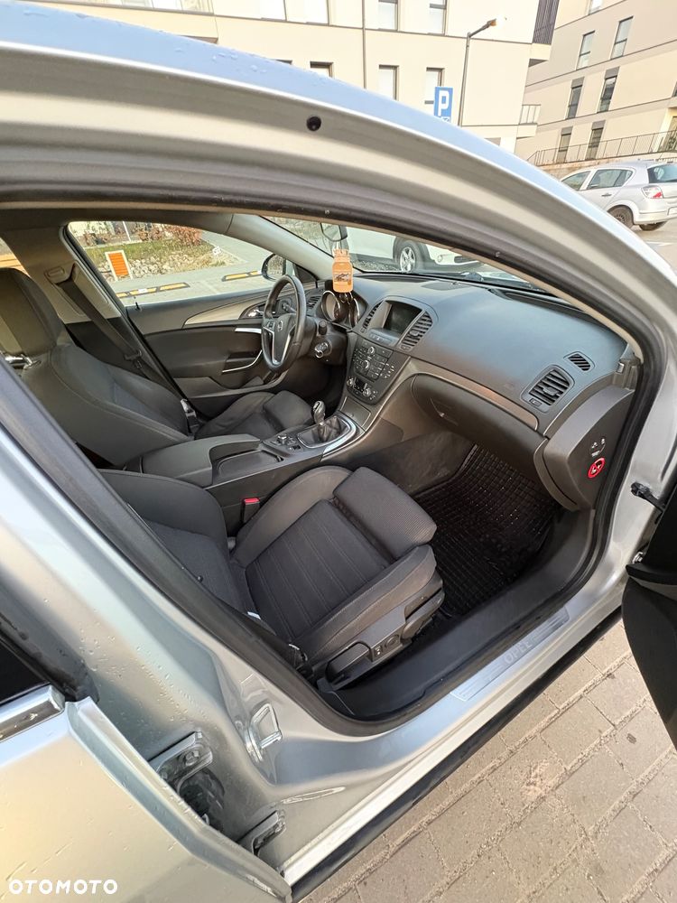 Opel Insignia 1.8 - 19