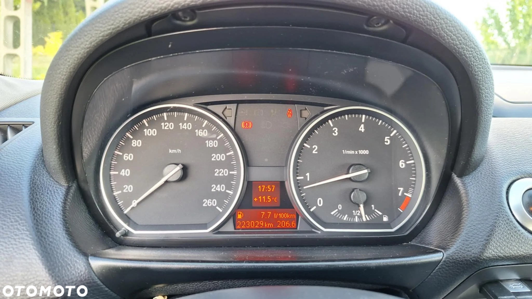 BMW Seria 1 120i - 13