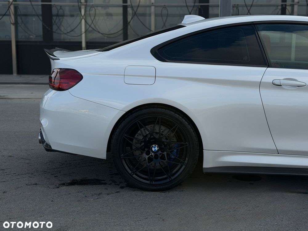BMW M4 DKG - 11