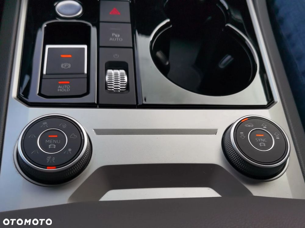 Volkswagen Touareg 3.0 V6 TSI OPF 4Motion R-Line - 16