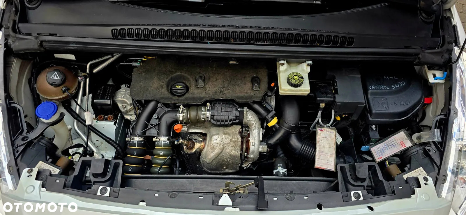 Peugeot 5008 1.6 HDi Access 7os - 28