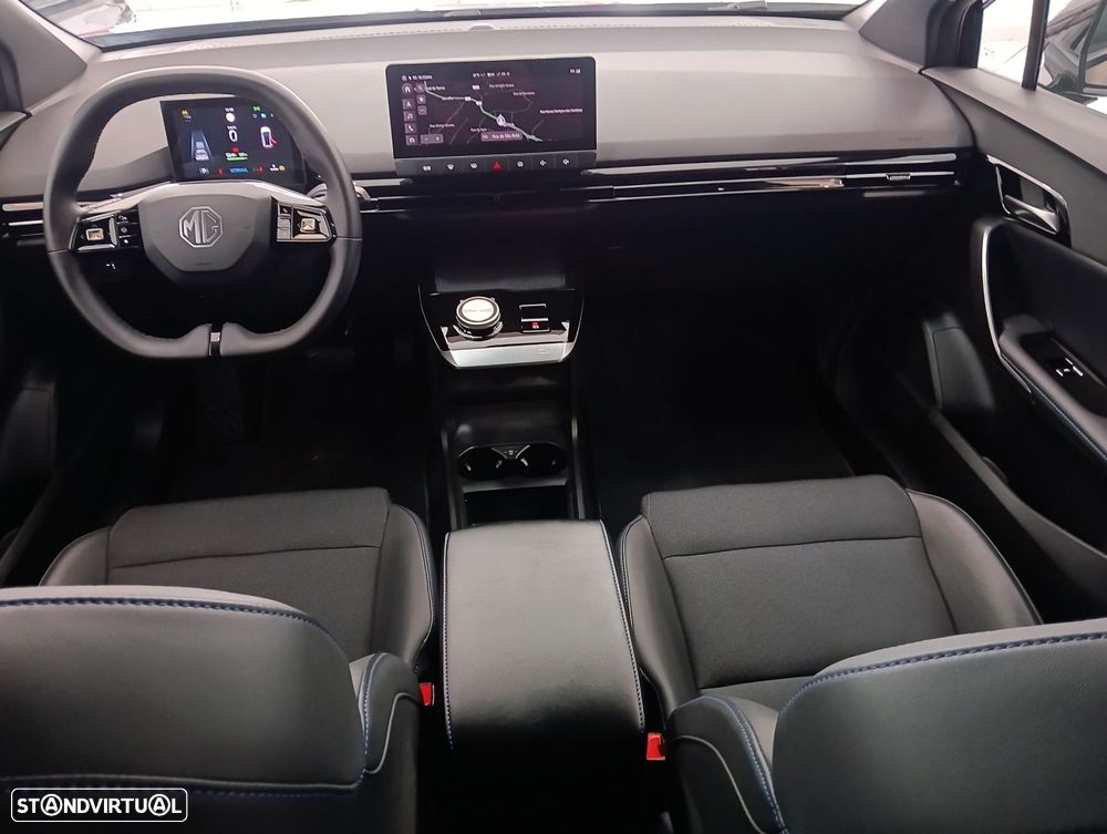 MG MG4 64 kWh Luxury - 17