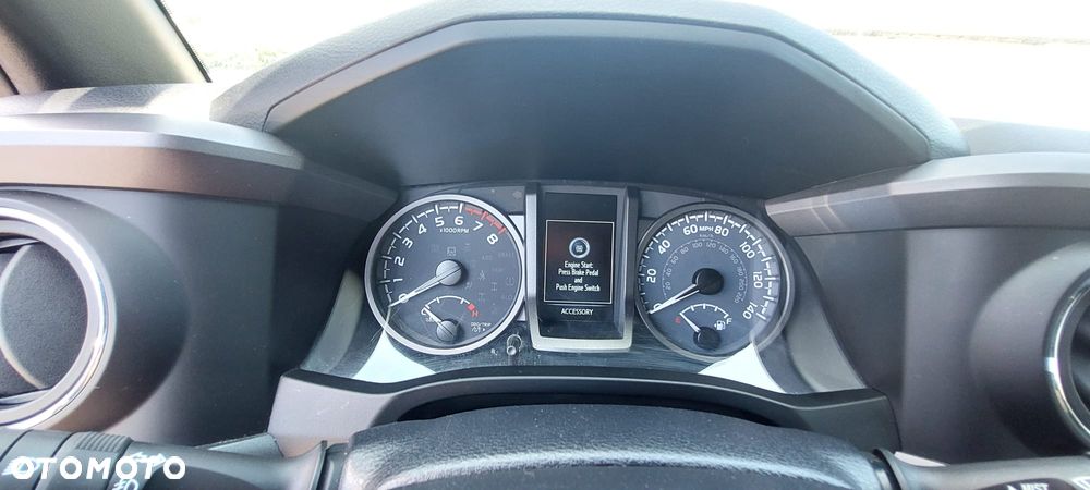 Toyota Tacoma - 16