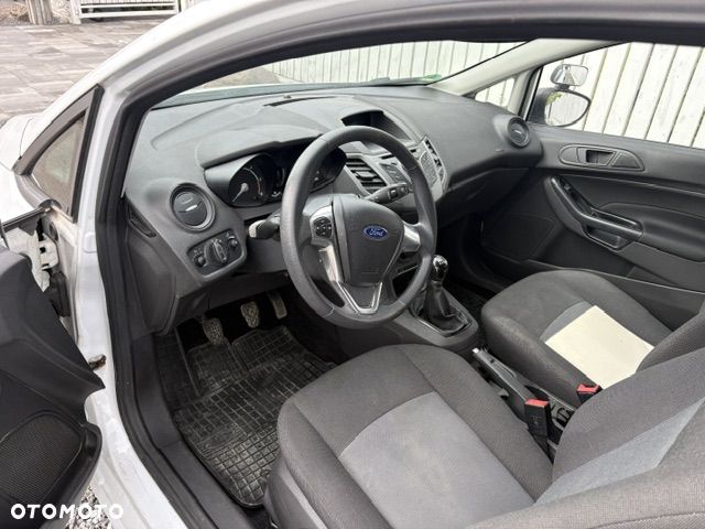 Ford Fiesta - 15