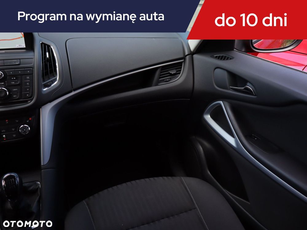 Opel Zafira - 10