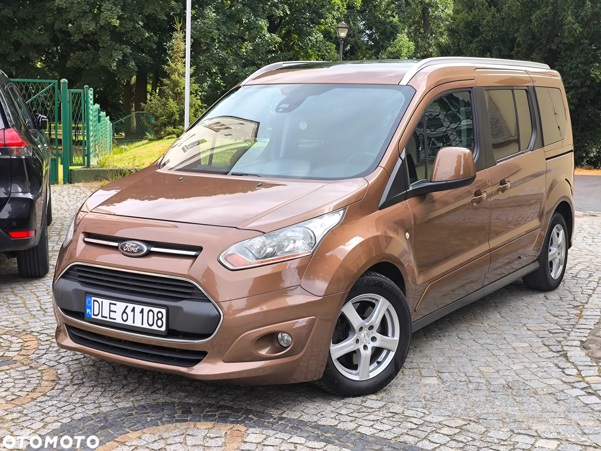 Ford Tourneo Connect Grand - 2
