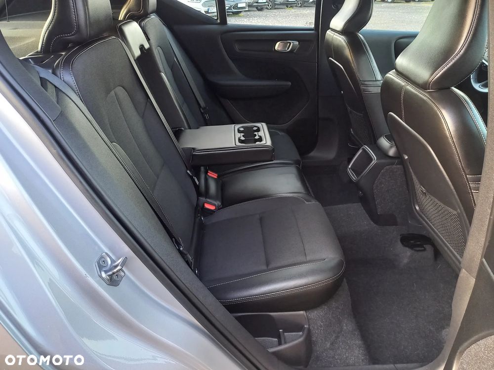 Volvo XC 40 D3 Momentum - 19