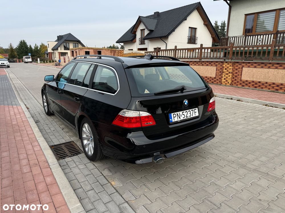BMW Seria 5 520d Touring - 3