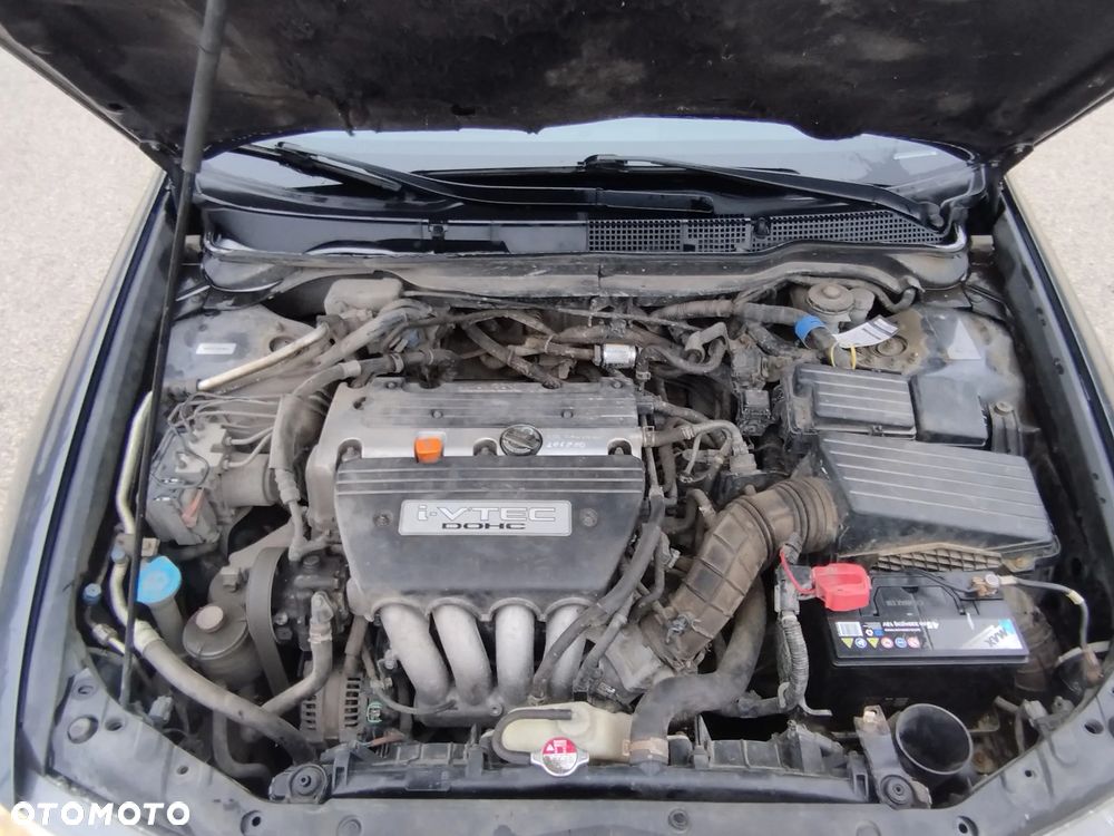 Honda Accord 2.0 Comfort - 14