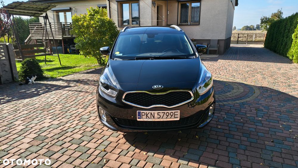 Kia Carens 2013 photo 2
