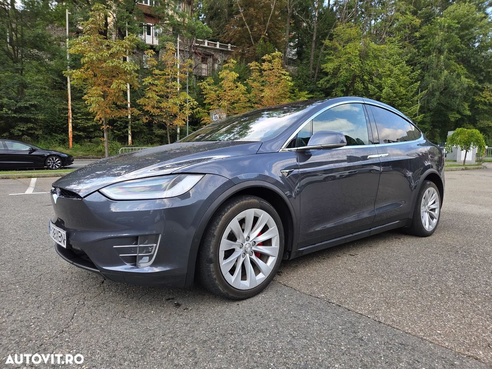 TESLA Model X 2020 — imagine 2