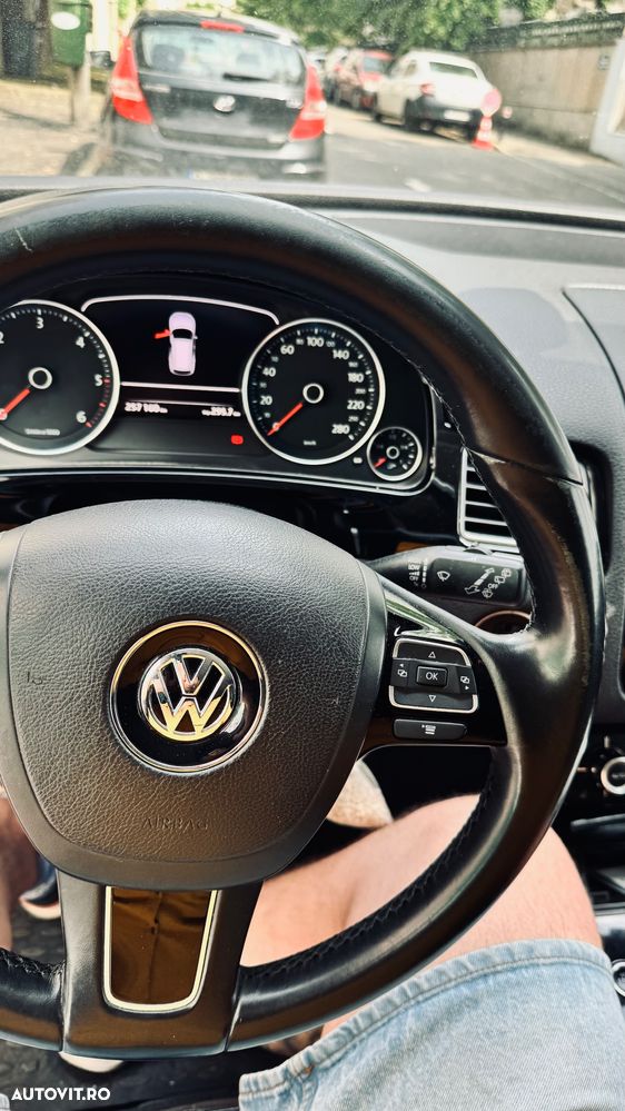 Volkswagen Touareg 3.0 V6 TDI BMT - 3