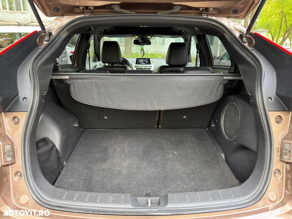 Mitsubishi Eclipse-Cross - 28