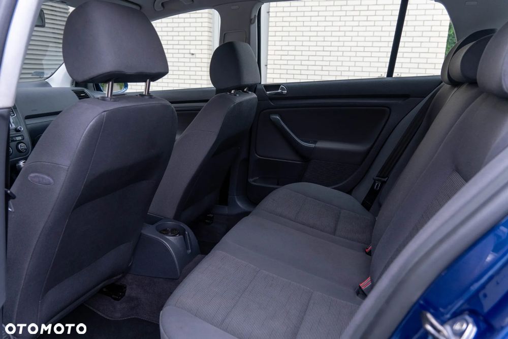 Volkswagen Golf 1.6 Comfortline - 13