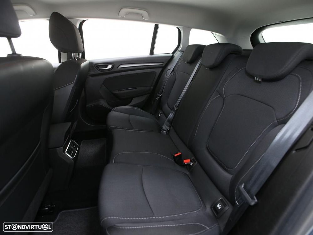 Renault Mégane Sport Tourer 1.6 E-Tech Plug-In Zen - 11