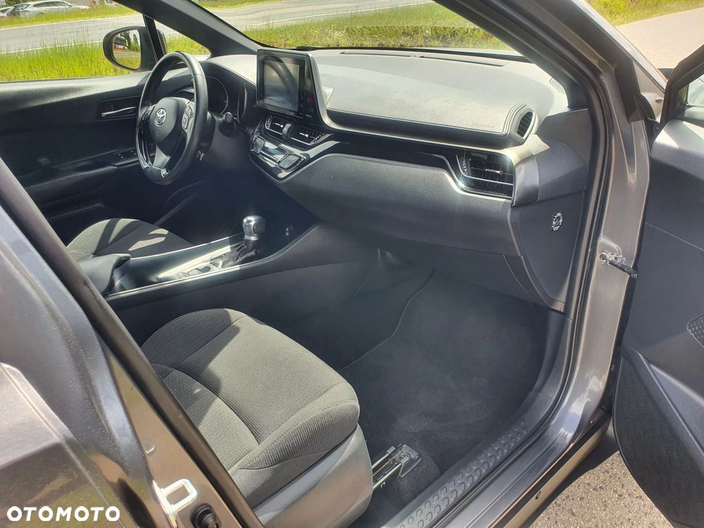 Toyota C-HR Business-Edition - 13