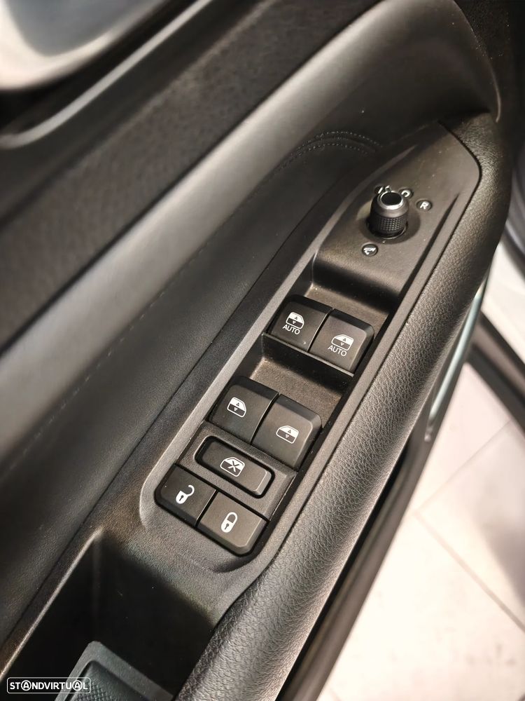 Jeep Compass 1.3 TG Trailhawk - 16