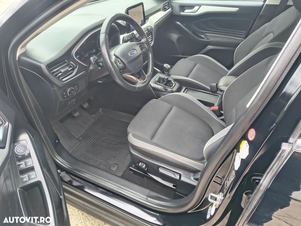 Ford Focus - 7