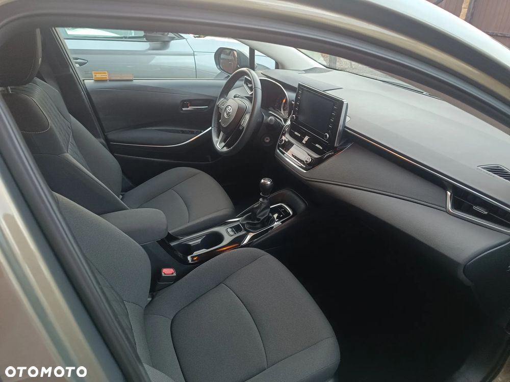 Toyota Corolla 1.5 Comfort - 9