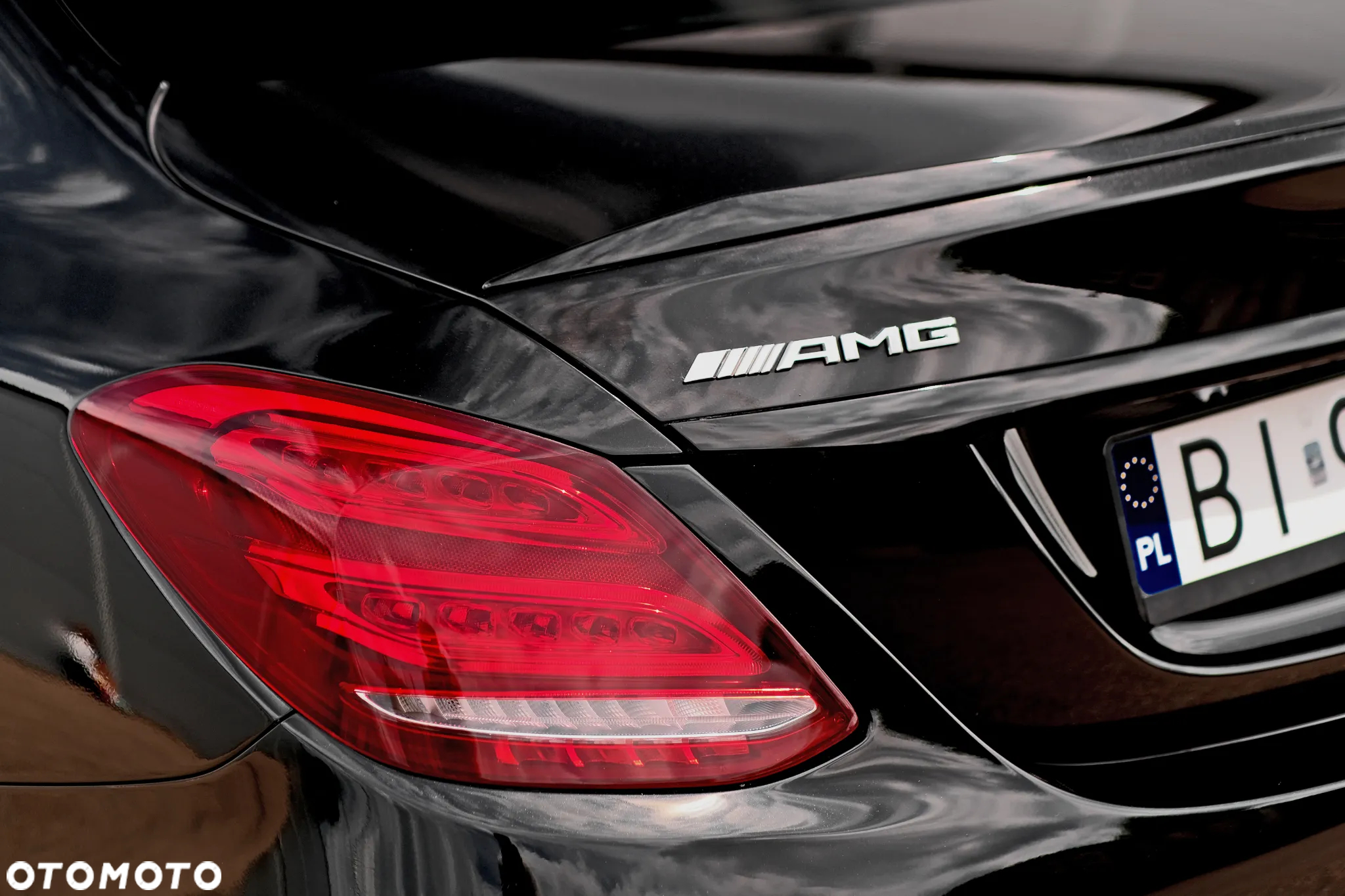 Mercedes-Benz Klasa C AMG 63 - 16