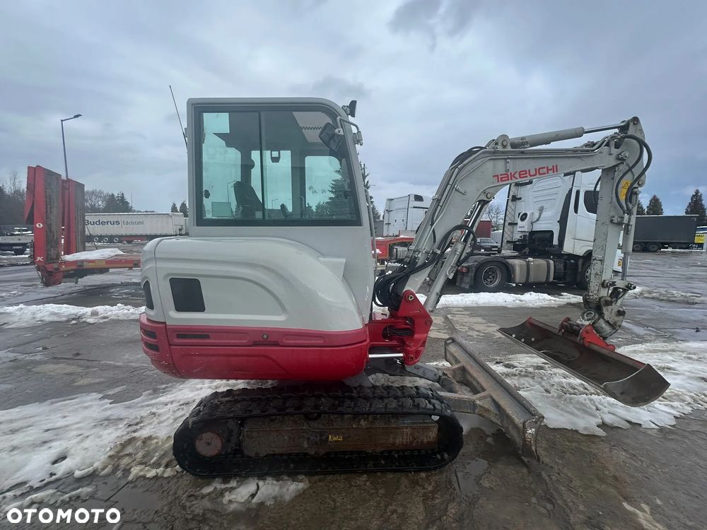 Takeuchi TB230 V3 - 4
