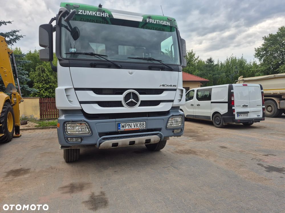 Mercedes-Benz Actros - 5