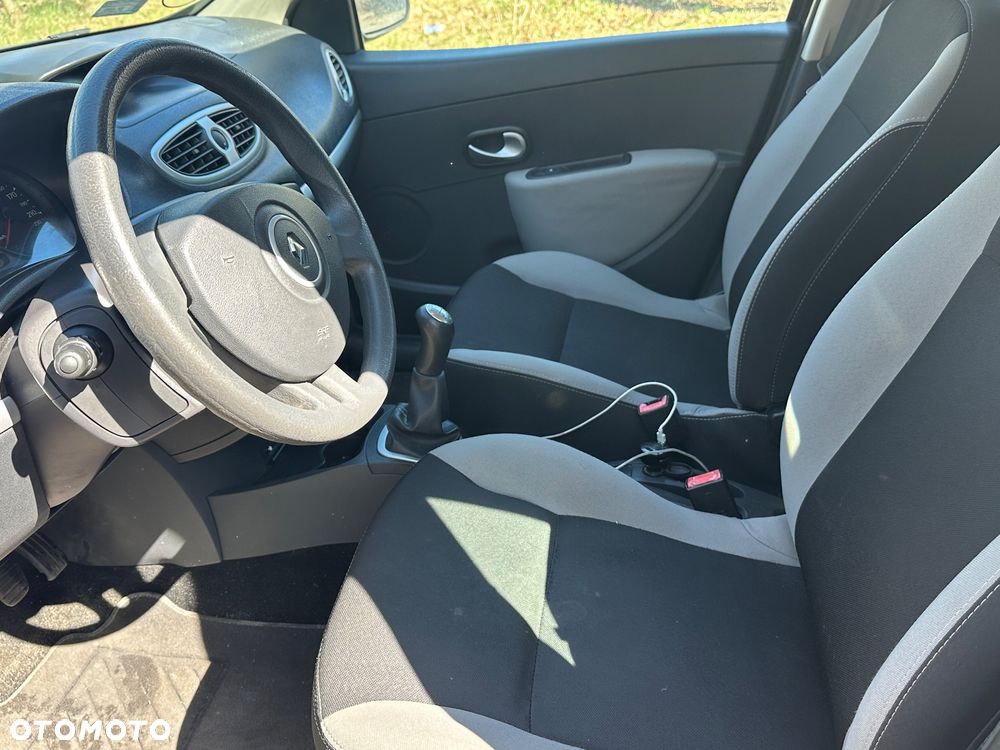 Renault Clio 1.2 16V 75 Dynamique - 6