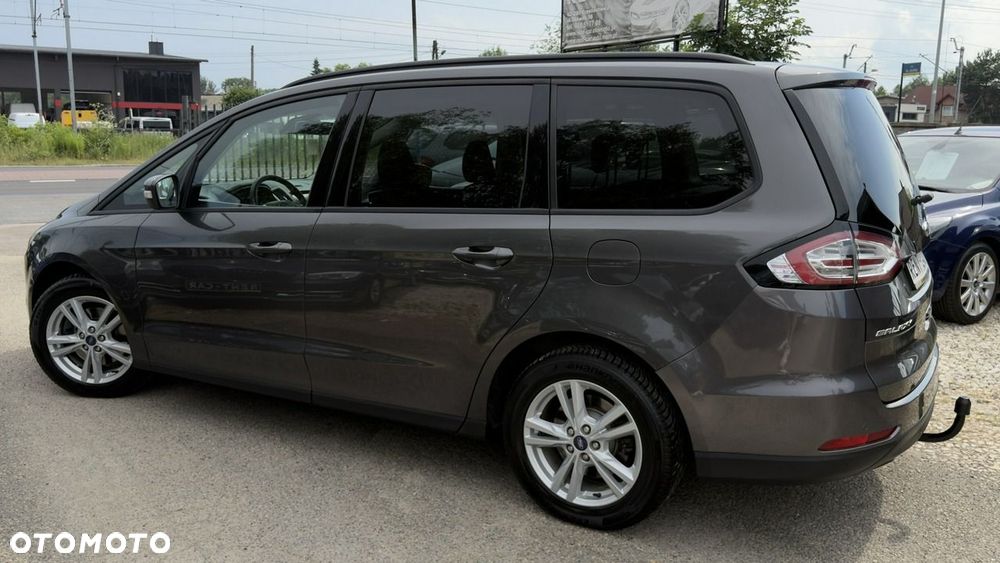 Ford Galaxy - 8