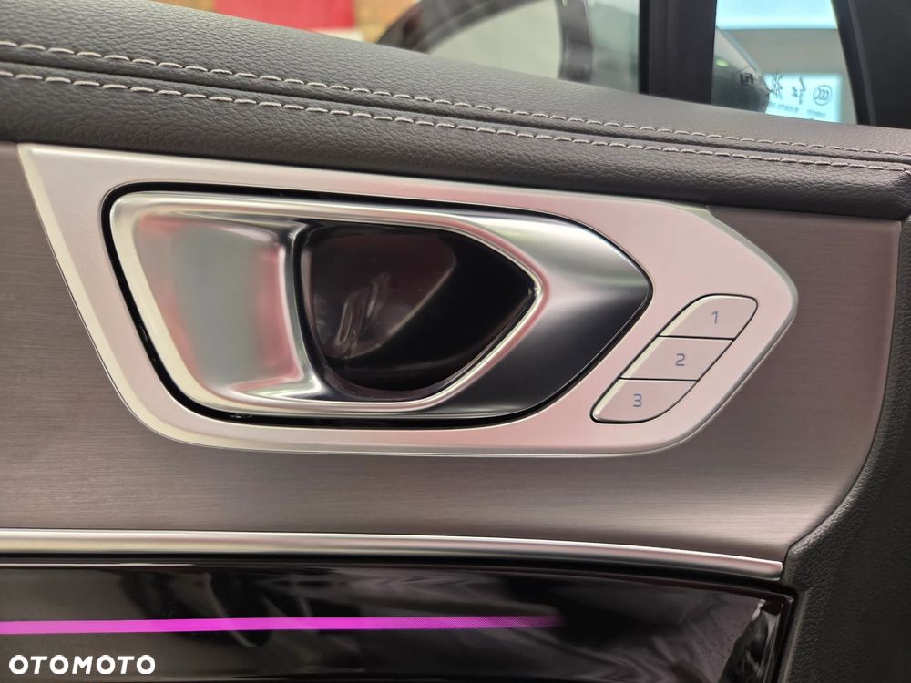 Hongqi H9 2.0T Deluxe - 20