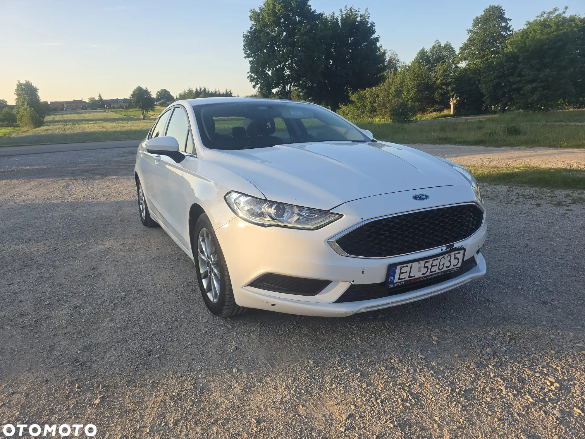 Ford Fusion - 32