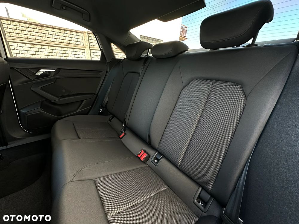 Audi A3 Limousine 35 TFSI mHEV Advanced S tronic - 19