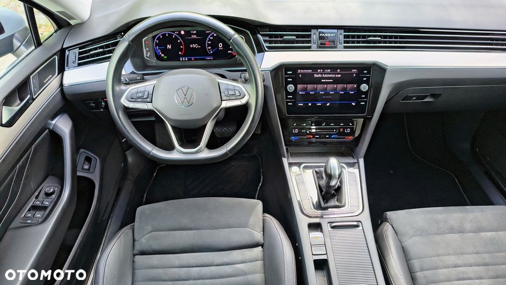 Volkswagen Passat Variant - 10