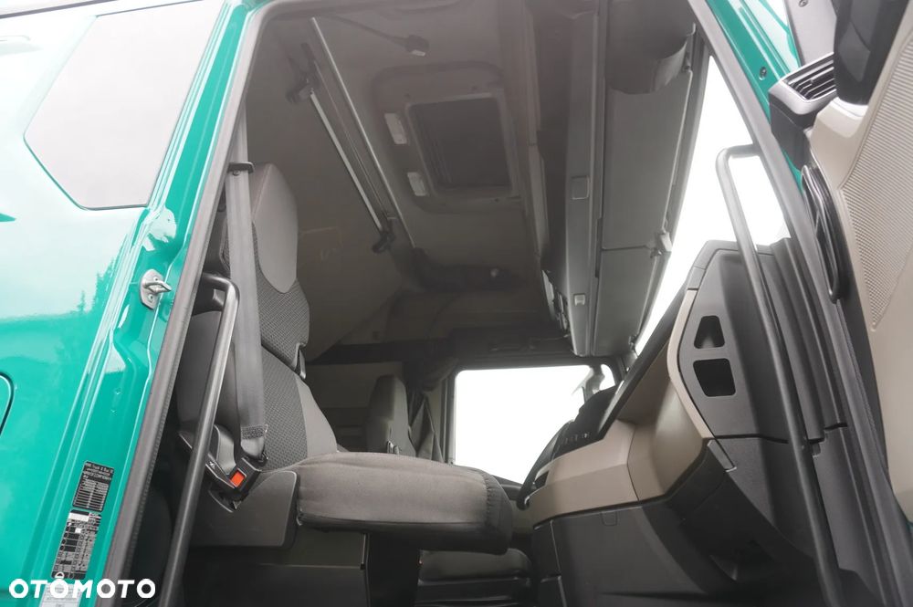 MAN TGX 18.470 / Zestaw / Przyczepa 19 EPAL / Firanka 19 EPAL / 2022 / Retarder / 15 sztuk - 32