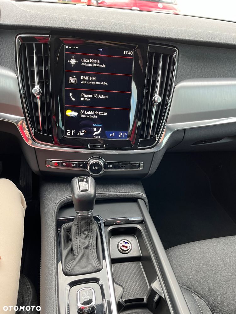 Volvo S90 D4 AWD Geartronic Momentum - 36