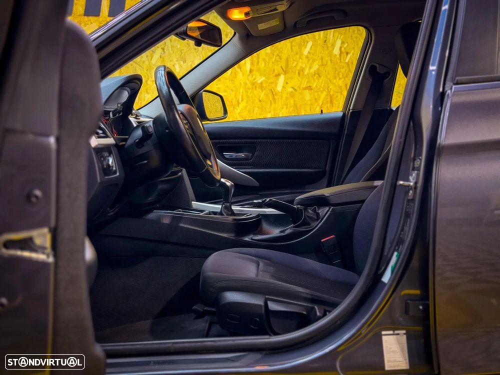 BMW 320 d - 25