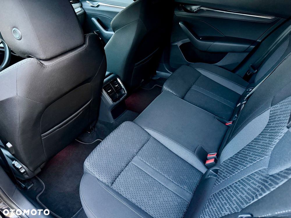 Skoda Octavia 2.0 TDI Style DSG - 10