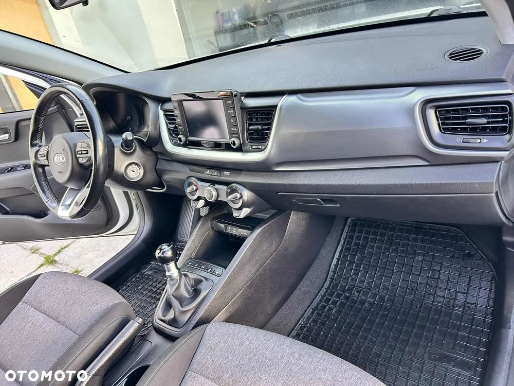 Kia Stonic 1.2 M - 7