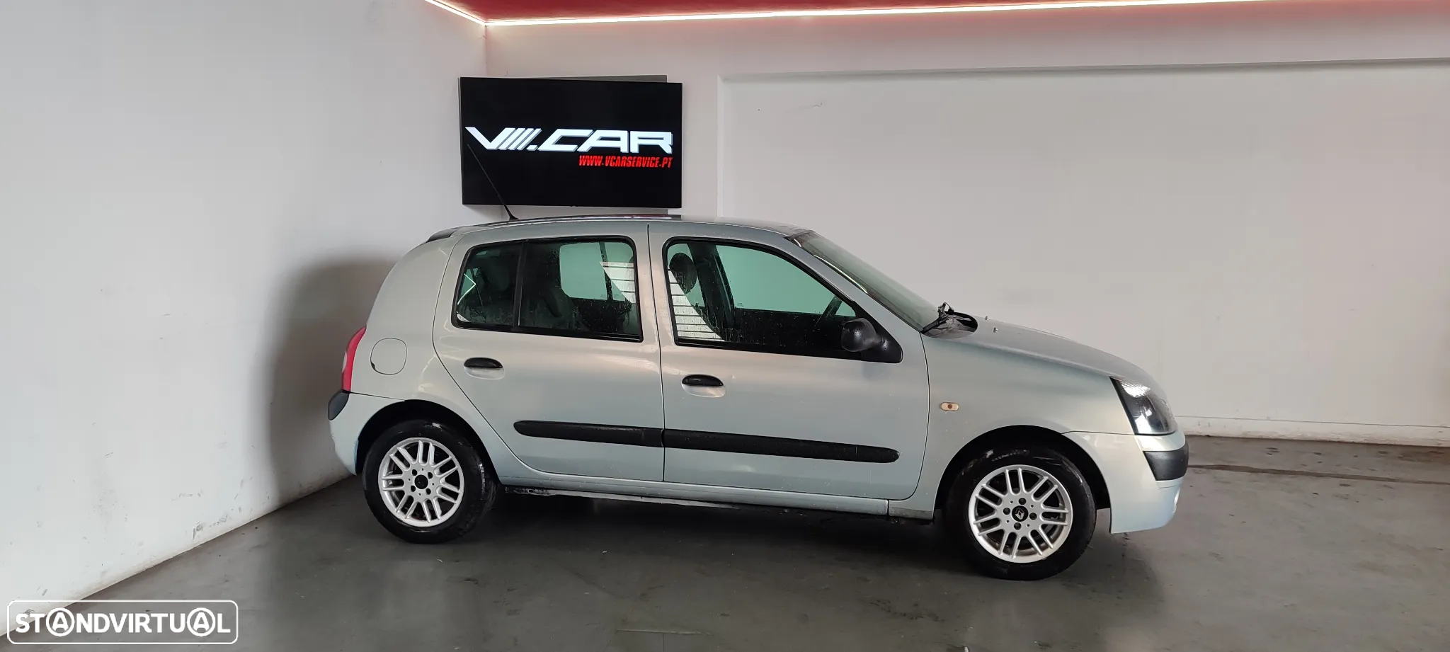 Renault Clio - 9