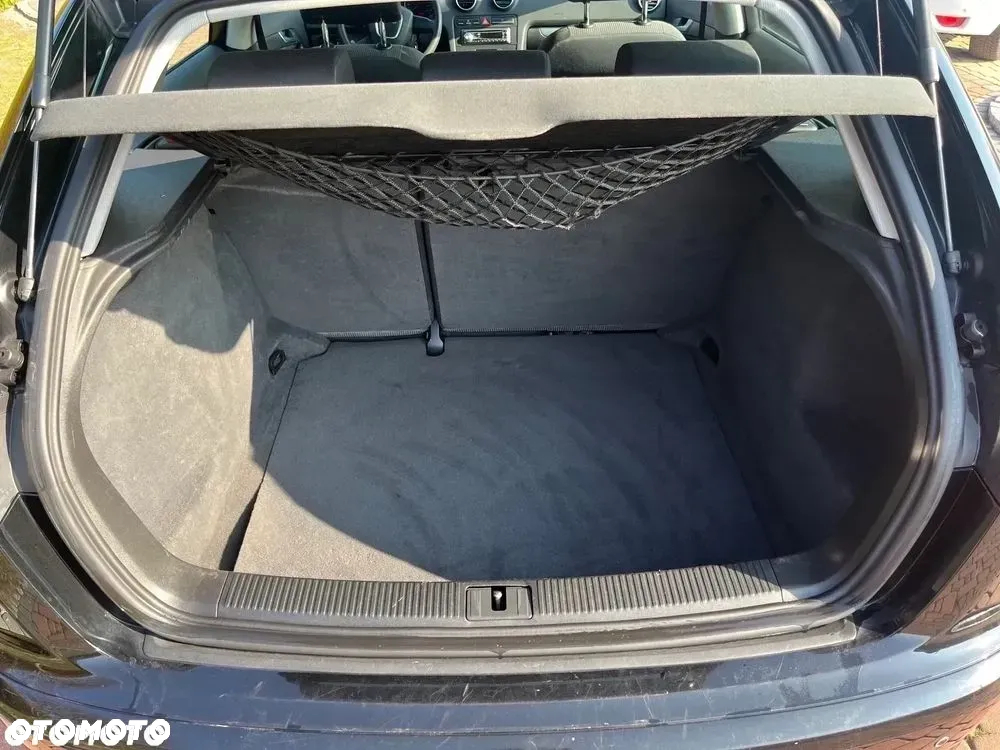 Audi A3 1.6 Ambiente - 14